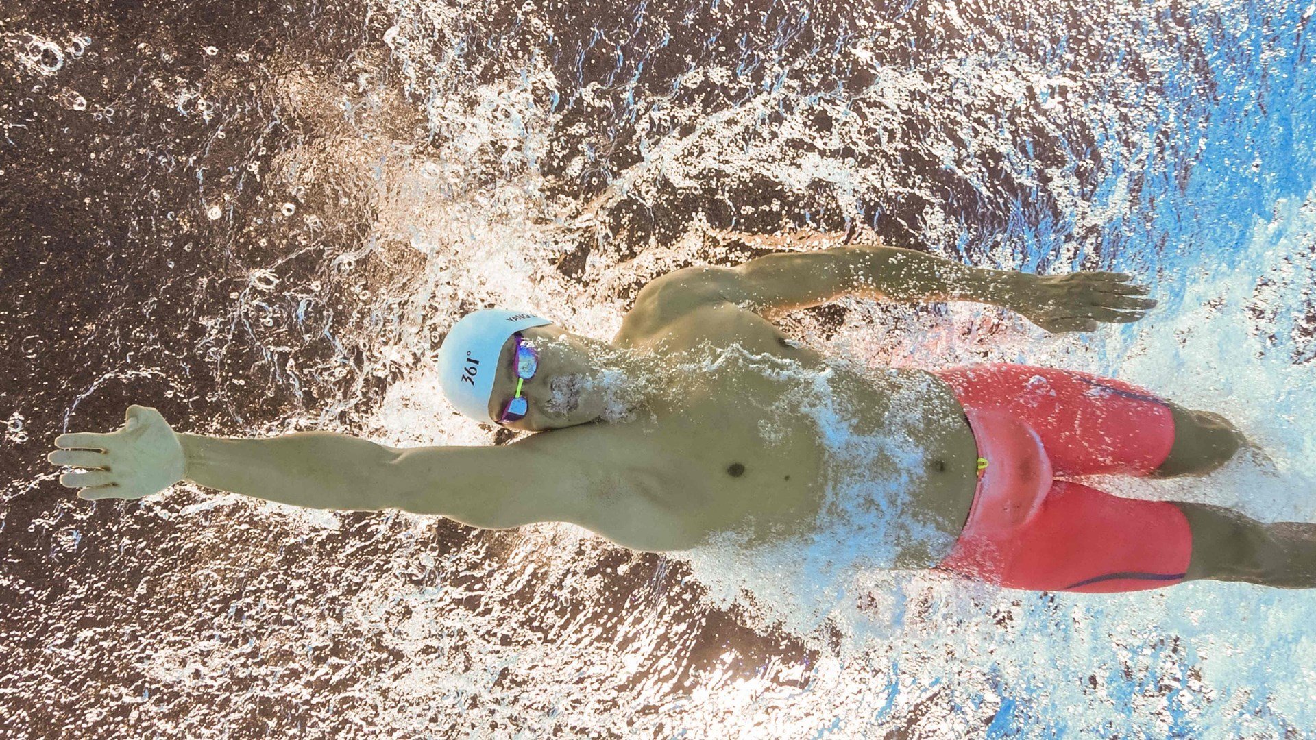 苏亚雷斯爆发！国际米兰惊魂险胜韩国，亚洲足球的叹息与荣光