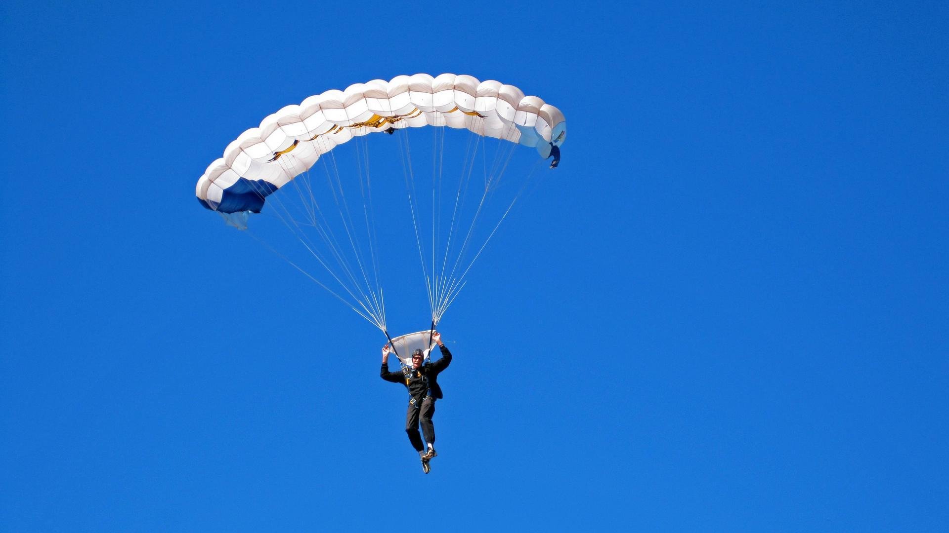 马克西，从不被看好到关键先生，他如何用汗水浇灌出绝杀之花？